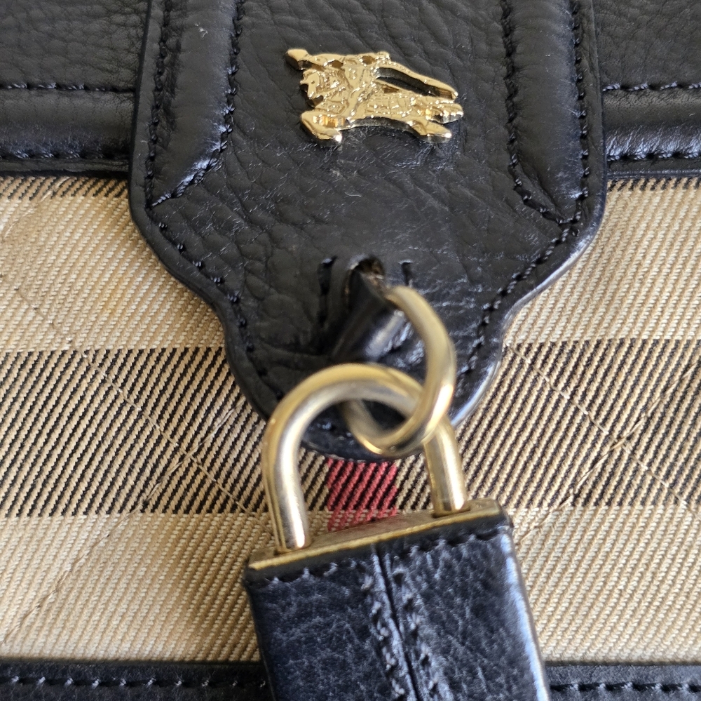 Burberry House Cjeck Quilted Large Manor Tote Bag Black - Picture 8 of 17